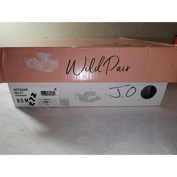 WILD PAIR Women Red Chunky Platform Block Heel Pumps Shoes 9.5 M Mary Janes - Picture 10 of 10